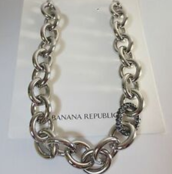 BANANA REPUBLIC LONG CRYSTAL PAVE NECKLACE - Picture 3 of 6